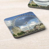 ロンドン・アイ コースター (左側)