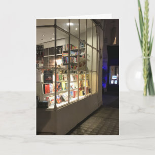 ロンドン、イギリスでの夜の本屋の窓の写真 カード