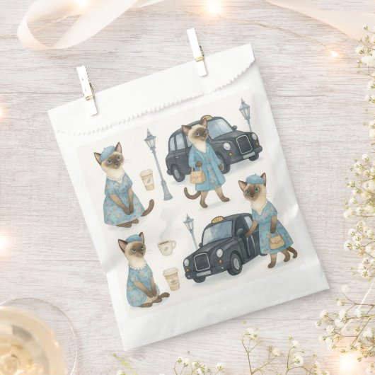 ロンドン・イングランドの黒い辻馬車を持つ猫 フェイバーバッグ (クリップ留めされた状態)