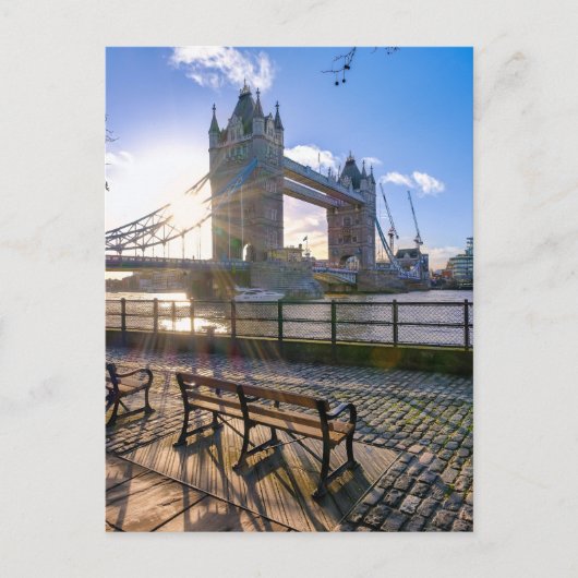 ロンドンUKポストカード、ドーンのタワーブリッジ ポストカード (正面)