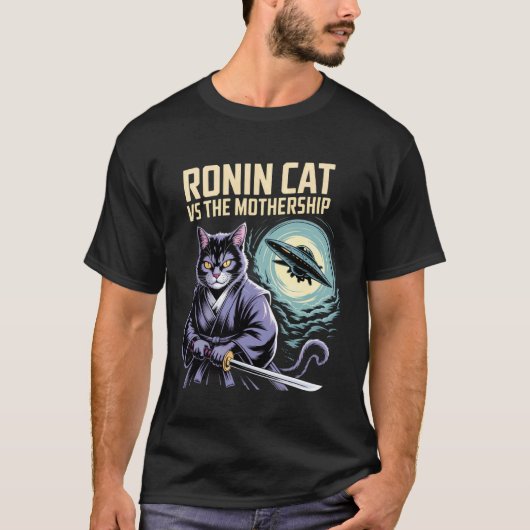 ロン猫vs母船SFアートデザイン Tシャツ (正面)