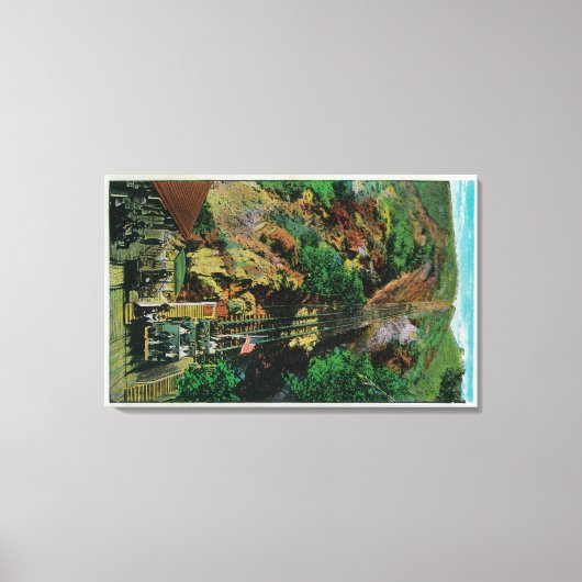 ローウェー山の斜面カリフォルニア州ローエ キャンバスプリント (正面)