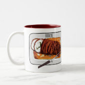 ローストターキーの胸の漫画イラストレーション ツートーンマグカップ (左)