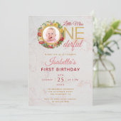 ローズの花輪のミス・ワンダフルフォト　ファーストバースデー 招待状 (スタンド正面)