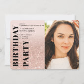 ローズゴールドのグリッターが入ったチーク 3枚の写真 スイート16の誕生日 招待状 (裏面)