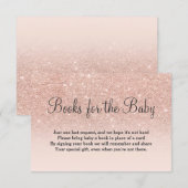 ローズゴールドのグリッターが入ったピンクの本を持ってくるベイビーシャワー エンクロージャーカード (正面/裏面)