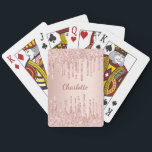 ローズゴールドの名前のスクリプト トランプ<br><div class="desc">ローズゴールドの背景。 垂れた絵の具のようなドリップで装飾。 現代の手書きスタイルのスクリプトで名前をパーソナライズして追加。 暗いローズゴールドの文字。</div>