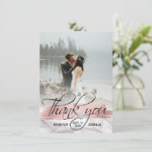ローズゴールドの筆跡 ウェディング サンクスカード | フォト付き 招待状 (スタンド正面)