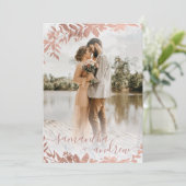 ローズゴールドの花模様大理石スクリプト5枚の写真の結婚式 招待状 (スタンド正面)