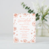 ローズゴールドの雪の結晶の誕生日パーティー ポストカード (スタンド正面)