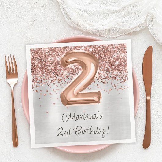 ローズゴールドシルバー 2歳の誕生日パーティー