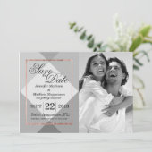 ローズゴールド グレー ジオ セーブ・ザ・デート 招待状 (スタンド正面)