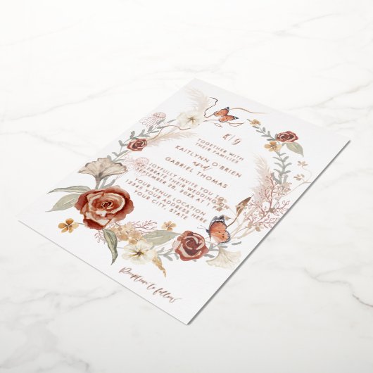 ローズゴールド ワイルドフラワー リース バタフライ セージ ウェディング 箔招待状 (回転した状態)