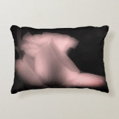 ローズバド花の白黒の着色 アクセントクッション (正面)