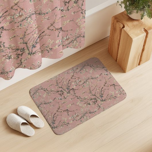 ローズピンクの上のフィンセント・ファン・ゴッホ「アーモンドの花」 バスマット