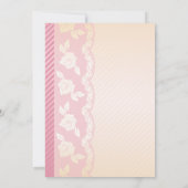 ローズピンク、アイボリーの花のレースのブライダルシャワーの招待 招待状 (裏面)