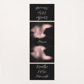 ローズブド花の白黒パーソナライズされた ヨガマット (正面)