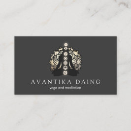 ロータスメディテーションのポーズとチャクラヨガインストラクター 名刺