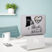 ロードアイランド、3デザイン、愛RI、ダイカット シール (デスク上のノートパソコン)