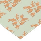 ロードコーンとオレンジ色の金魚 ショートテーブルランナー (コーナー)