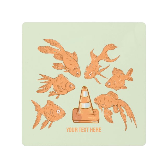 ロードコーンとオレンジ色の金魚 メタルプリント (正面)