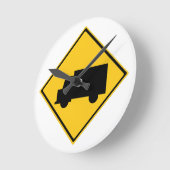 ロードトラック警告標識 ラウンド壁時計 (傾斜)