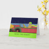 ロードトリップの準備は?ヴィンテージカーの女性 カード (黄色い花)