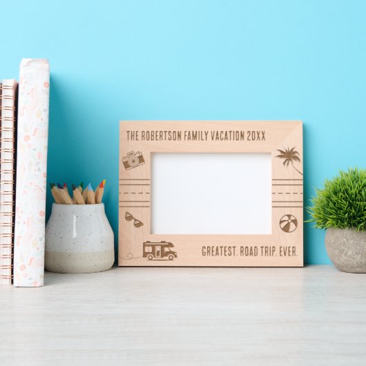 ロードトリップファミリーバカンスパーソナライズされたトラベル7x5 レーザー彫刻フレーム (正面)