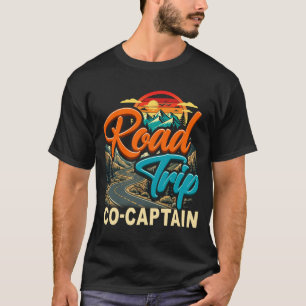ロードトリップ共同船長旅行家族キャンプ Tシャツ