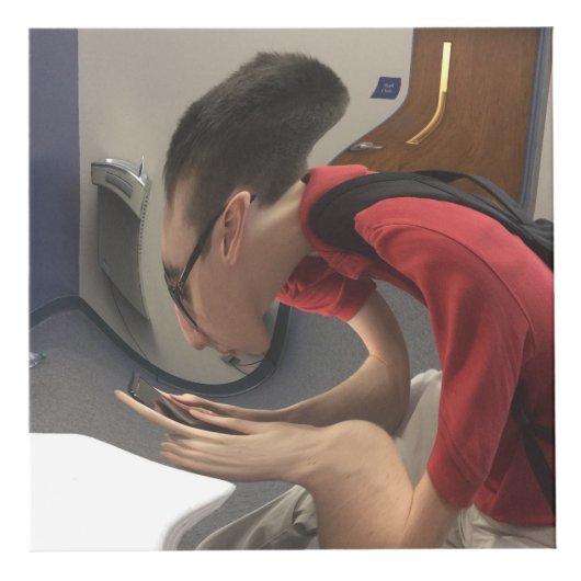 ローヌ フォトキューブ (右)