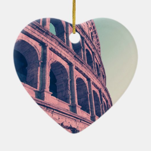 ローマのコロシアム。ローマ3段重の記念碑的な セラミックオーナメント (裏面)