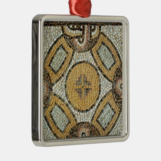 ローマの浴室の床からの片 メタルオーナメント (右)