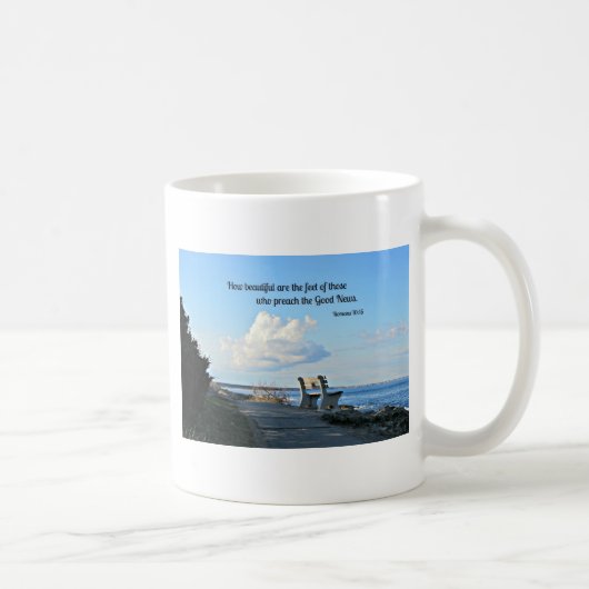 ローマ人10:15どのように美しい足は… コーヒーマグカップ (右)