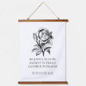 ローマ12:12木目ぶら下がったのサイン、聖書の聖句の壁 吊り下げ型タペストリー (正面)