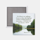 ローマ5:3-4苦しむ湖の木々に栄光を マグネット (正面/裏面)