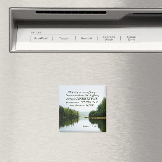 ローマ5:3-4苦しむ湖の木々に栄光を マグネット (インサイチュ (食洗機))