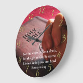 ローマ6:23手で聖なる聖書の金ゴールド ラージ壁時計 (傾斜)