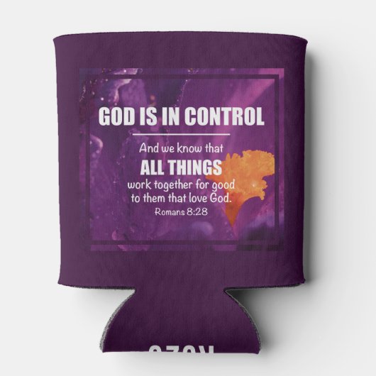 ローマ8:28すべてのものは一緒に働くモノグラム 缶クーラー (裏面)