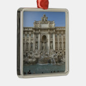 ローマ、イタリアの歴史的なTreviの噴水 メタルオーナメント (右)