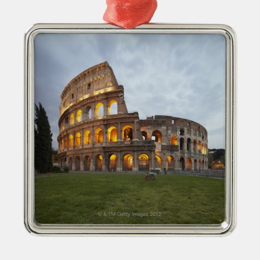 ローマ、イタリアのColosseum メタルオーナメント (正面)