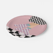 ローモダンラ市松模様にスケートで滑るガールアートチェック ペーパープレート (アングル)