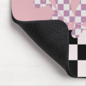 ローモダンラ市松模様にスケートで滑るガールアートチェック マウスパッド (コーナー)