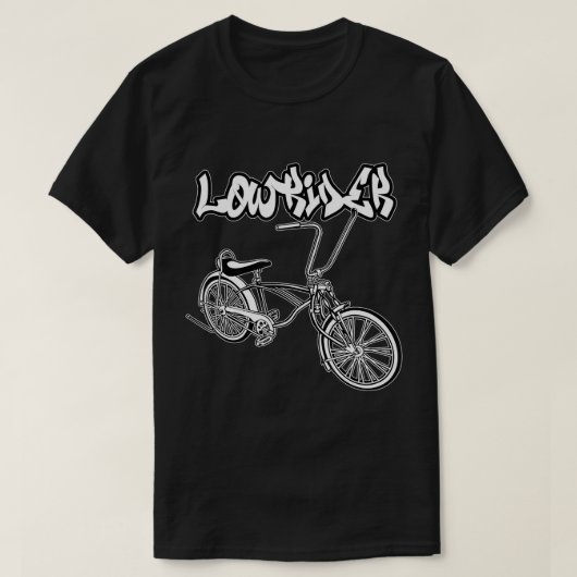 ローライダー男性へ自転車。チカーノチョロローライダー Tシャツ (デザイン正面)
