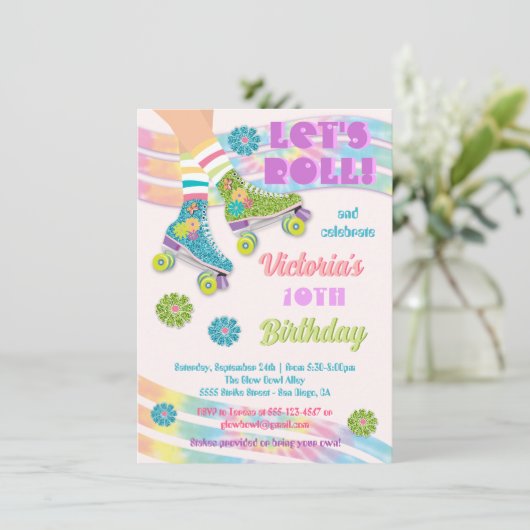 ローラスケートで滑るレトログリッターヒッピー誕生日 招待状 (スタンド正面)