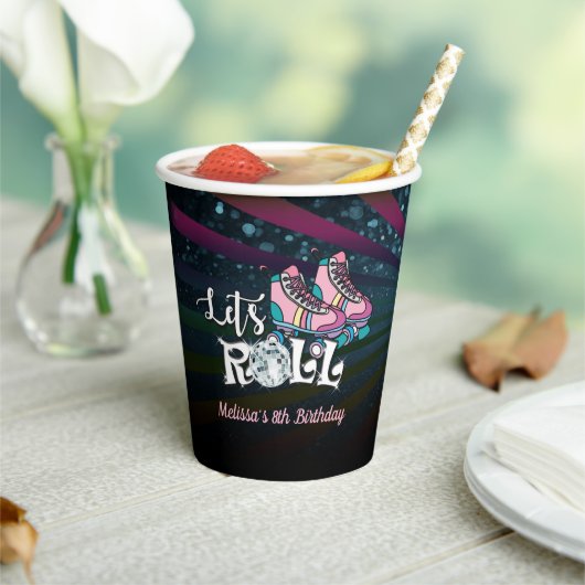 ローラスケートで滑る誕生日紙カップ – カスタム 紙コップ (インサイチュ)