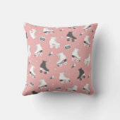 ローラスケートとカセットtを使ったシームレスなパターン クッション (裏面)