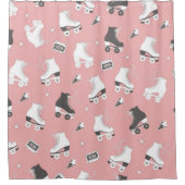 ローラスケートとカセットtを使ったシームレスなパターン シャワーカーテン (正面)