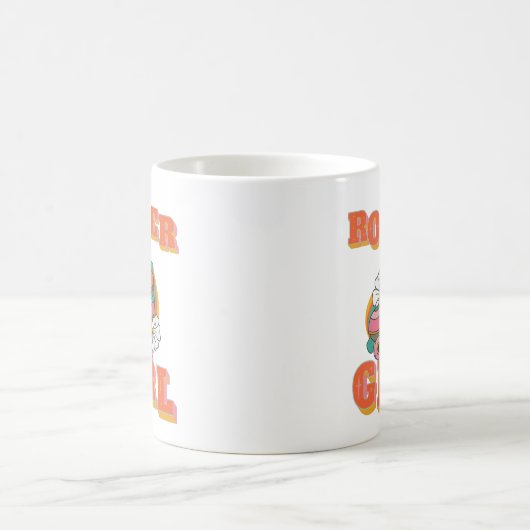 ローラーガールヴィンテージローラスケートで滑る コーヒーマグカップ (中央)