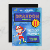 ローラースケートで滑るボーイブルーバースデーパーティー招待 招待状 (正面/裏面)
