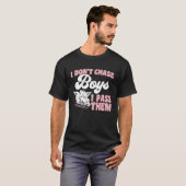 ローラースケートで滑る私は彼らを渡す少年を追わない転が Tシャツ (正面フル)